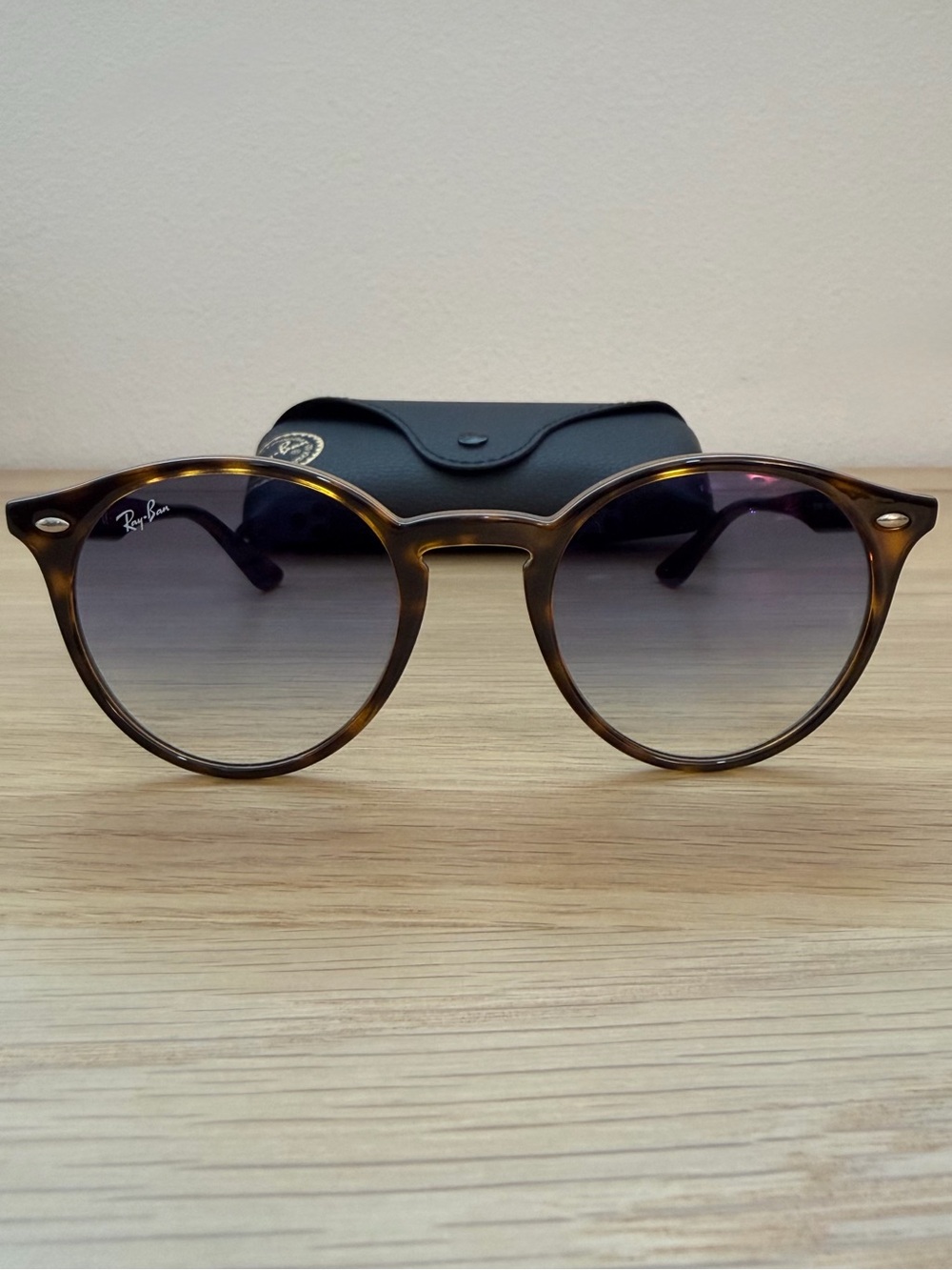 Ray-Ban Round Tortoise Sunglasses Gradient Lenses Model RB2180 710/X0 51/21 150